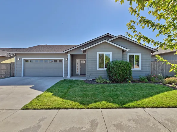 2111 La Connor Dr, Medford, OR 97501