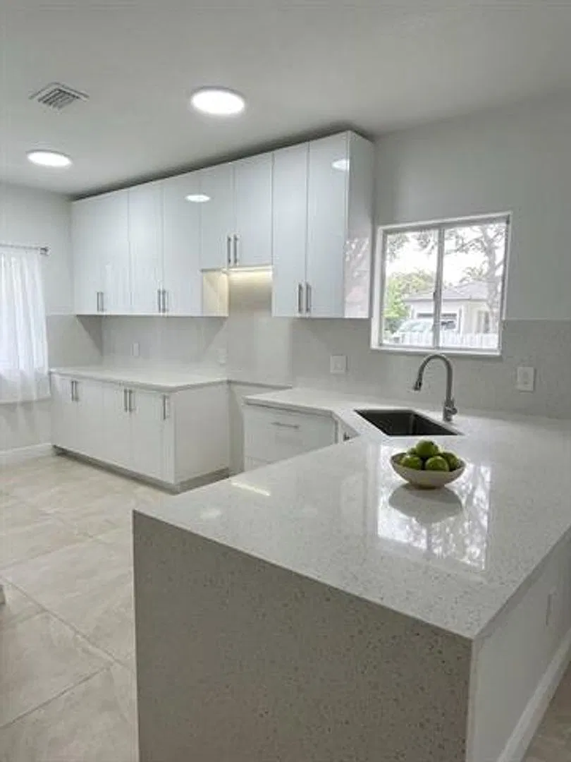 16307 NW 91st Ave # 16307, Miami Lakes, FL 33018 — Photo 4