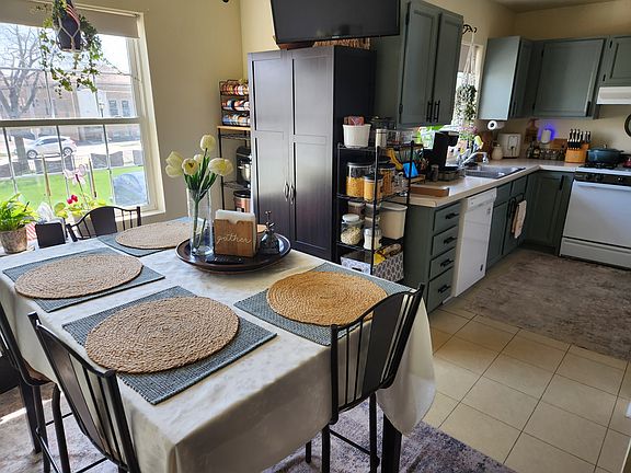 4th image of 100 Lesley Ln