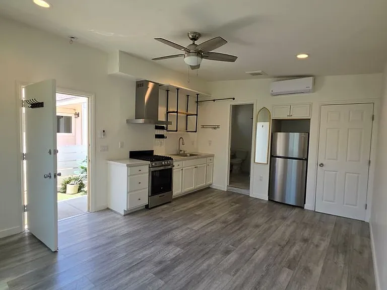 1319 Thermal Ave — Photo 41