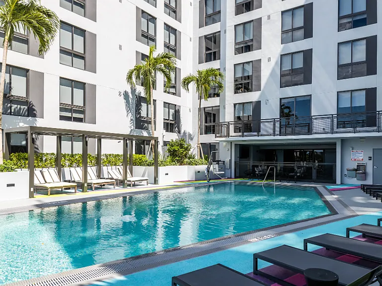 NO 17 ALLAPATTAH RESIDENCES — Photo 2
