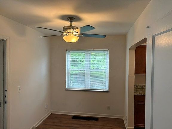 4th image of 9635 Conklin Rd