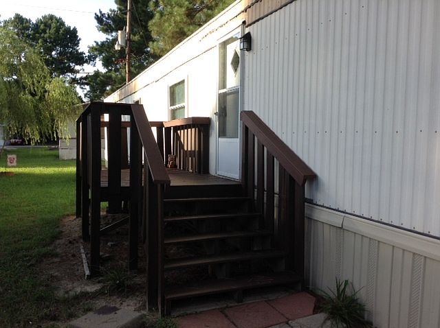 1st image of 4230 Pinewood Dr