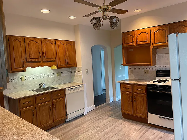 416 Trapelo Rd #2 — Photo 7