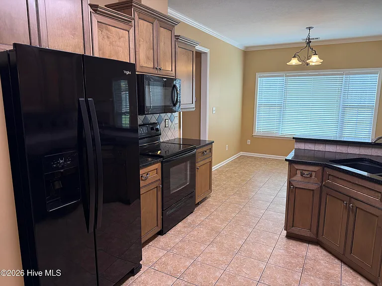 925 Woody Hill Cir — Photo 11
