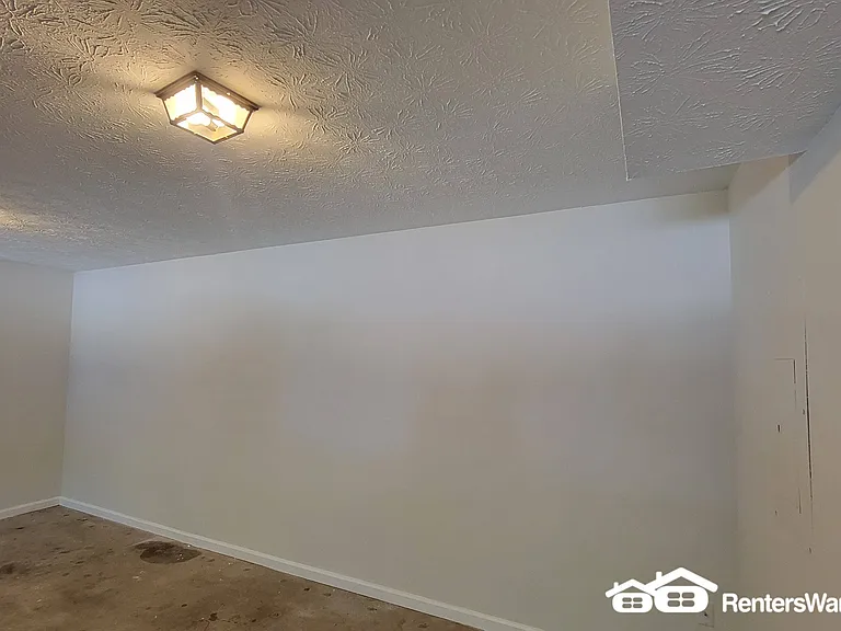 2532 Mistletoe Ln — Photo 14