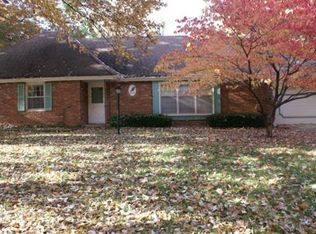 6620 Garnett Dr, Shawnee, KS 66203