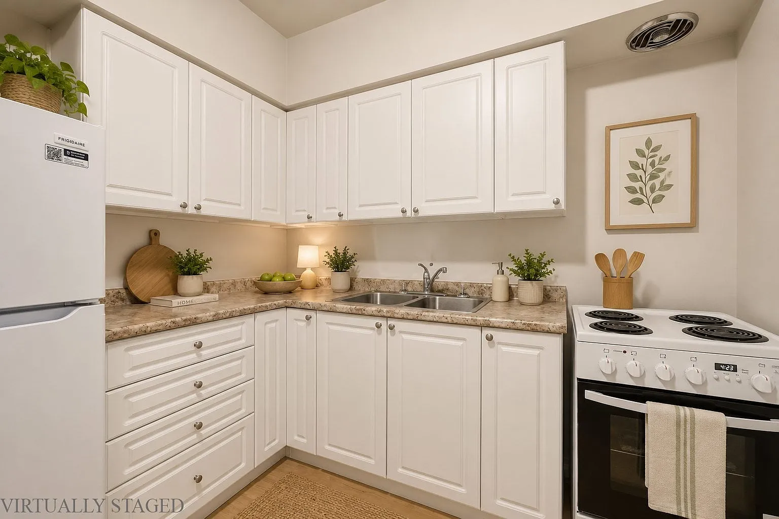 Helen Manor Apartments — Photo 1