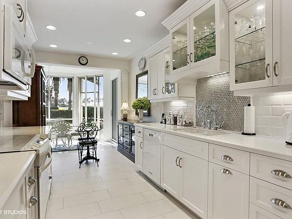 4th image of 310 Spyglass Way