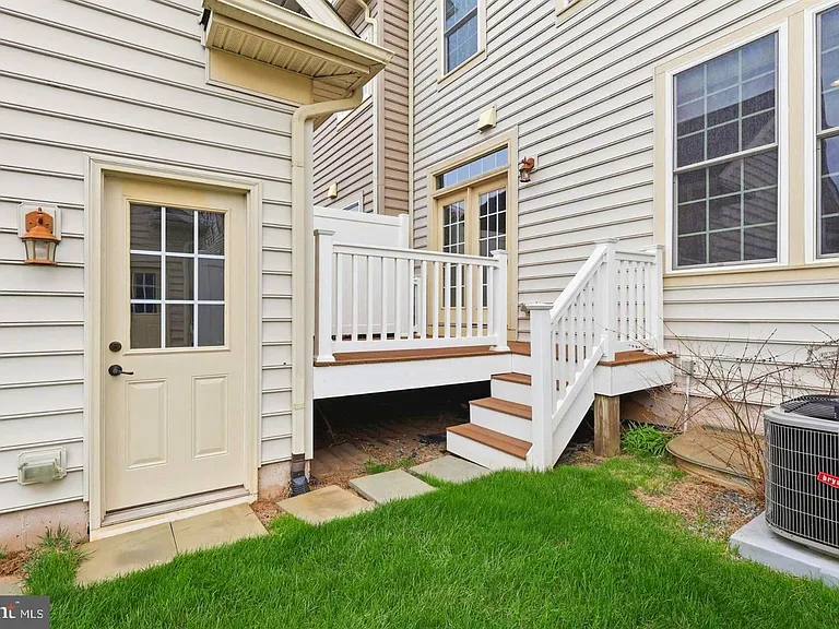 3765 William Daves Rd — Photo 30