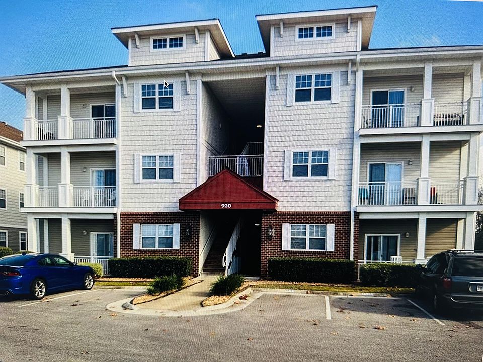 2nd image of 920 Southmoor Dr #1-101