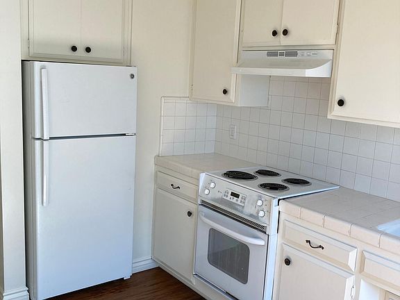2nd image of 3565 1st Ave #C