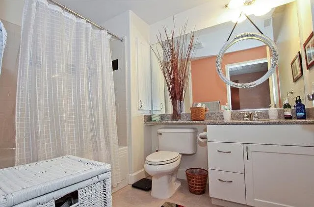 BATHROOM W/TUB AND SHOWER OVER