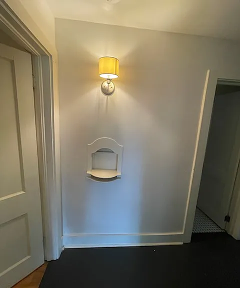 Hallway between front and middle bedrooms