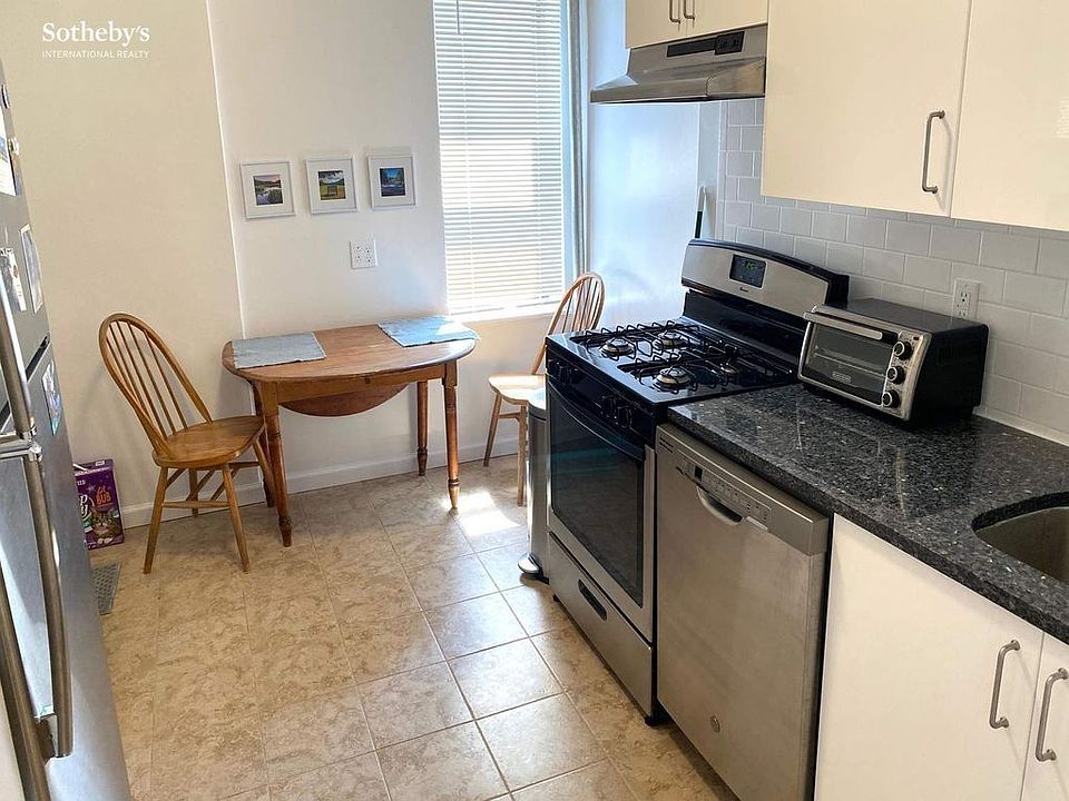 2nd image of 203 W 103rd St APT 6D