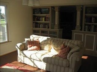 2 Spring Ct, Simpsonville, SC 29680