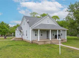 505 High St, Iberia, MO 65486