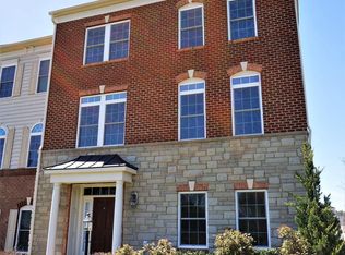 25070 Becerra Ter, Chantilly, VA 20152
