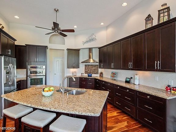 5th image of 2027 Whitfield Ln