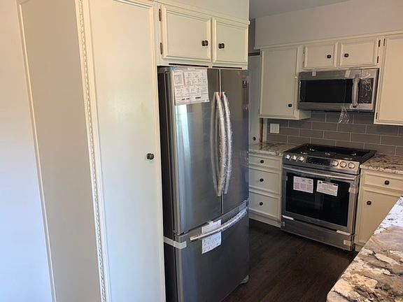 5th image of 1254 Kenwick Rd