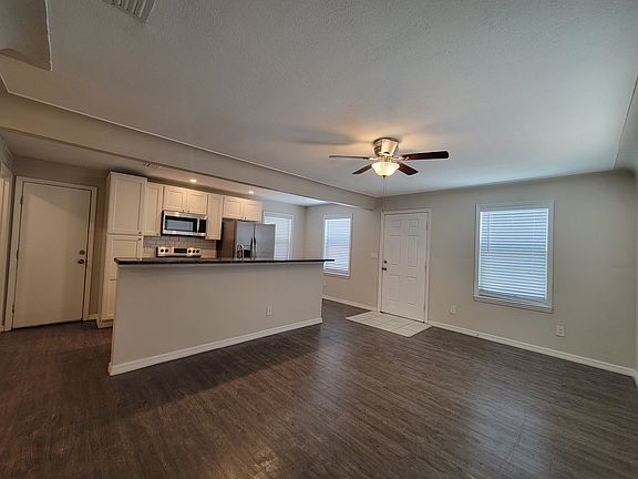 3rd image of 334 21st Ave S #4
