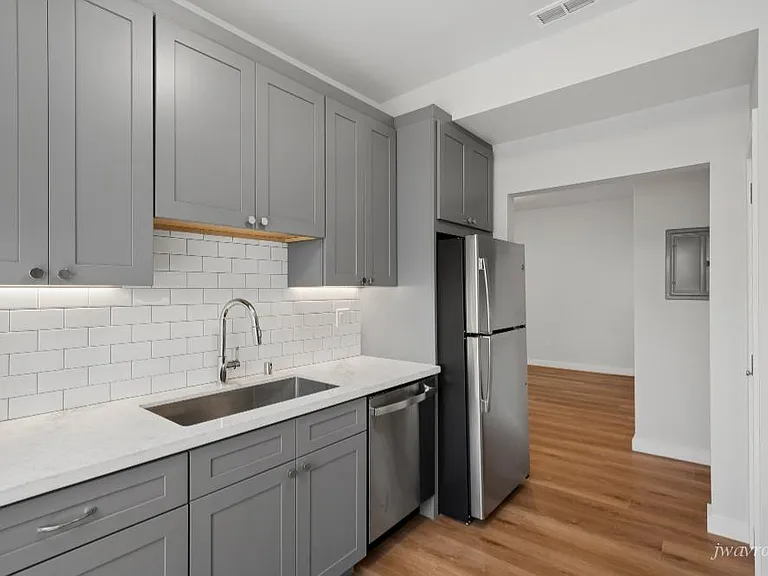 5010 Geary Blvd #2 — Photo 3