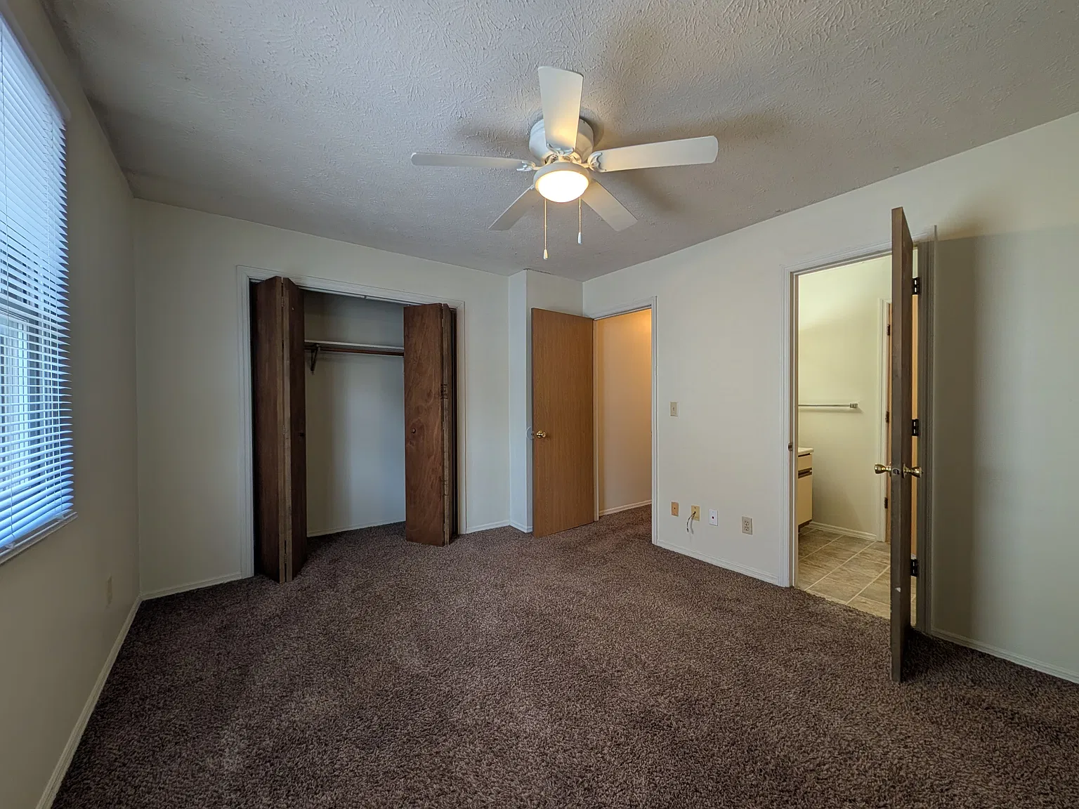 2 bed, 2.5 bath, 1100 sqft, $795 — Photo 1