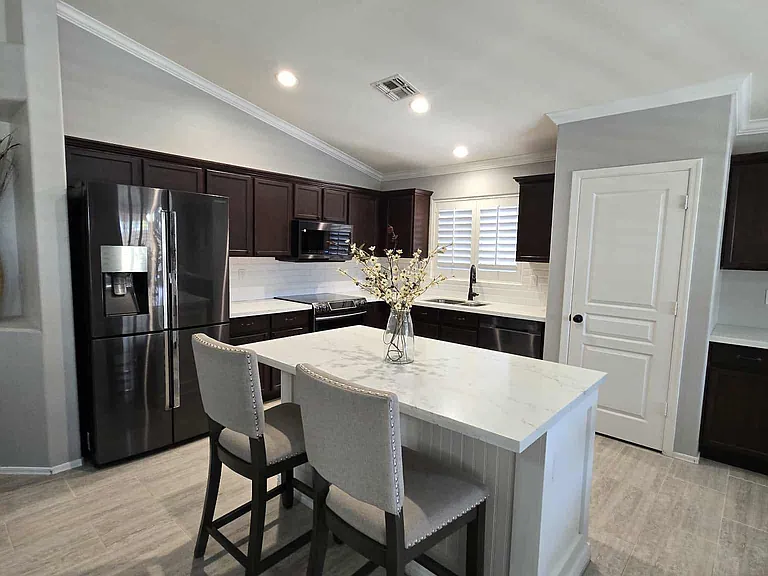 5275 W Morten Ave — Photo 4