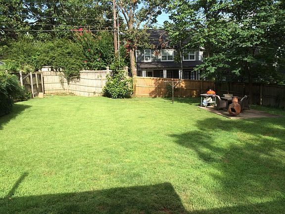 Private fenced back yard