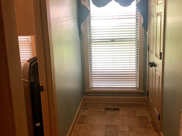 589 Oakline Dr, Birmingham, AL 35226