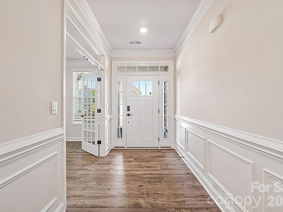 3rd image of 6148 Sylvan Dr