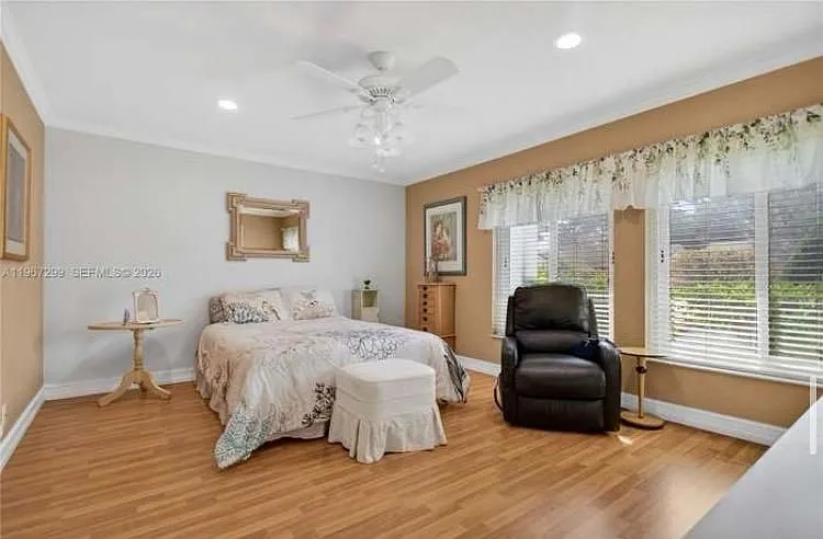 2 bed, 2.0 bath, 1697 sqft, $2,650 — Photo 3