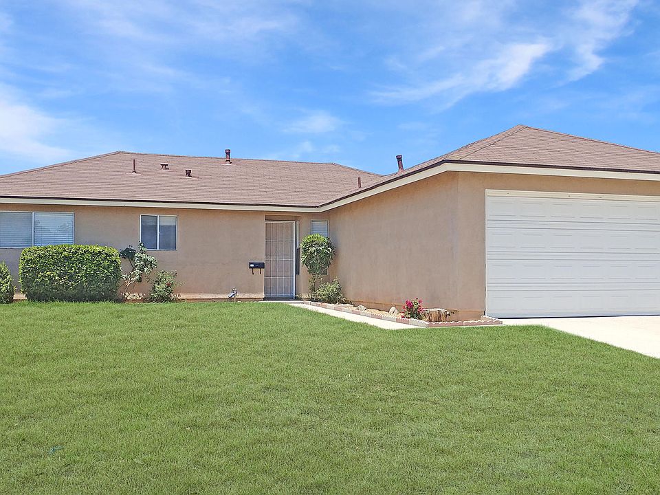1st image of 2211 Beaufort Dr