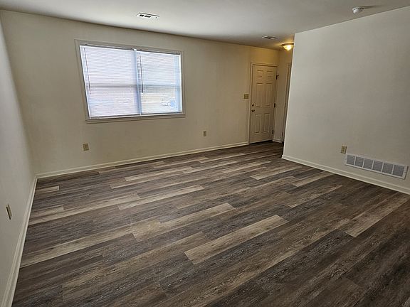 2nd image of 148 E Plover Dr