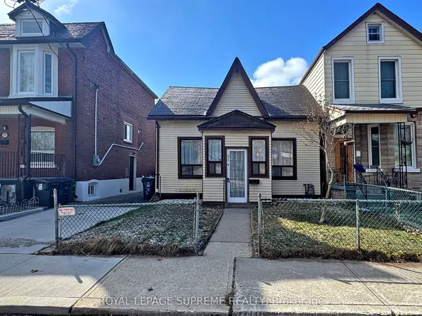 31 Shirley St, Toronto, ON M6K 1S8