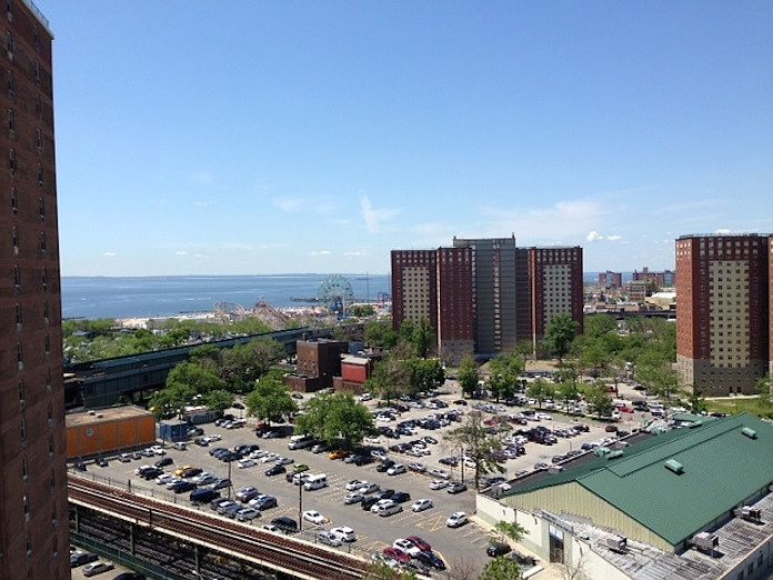2nd image of 2932 W 5th St APT 16F