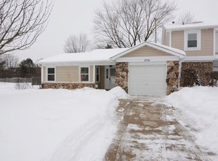 256 Sutton Ct, Bloomingdale, IL 60108