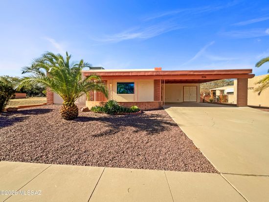 2016 S San Vincent Dr, Green Valley, AZ 85614