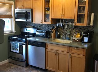 342 Grovethorn Rd, Middle River, MD 21220