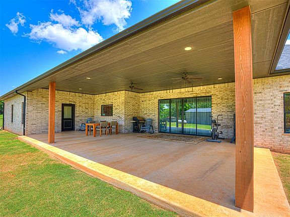5th image of 20181 Wolf Creek Dr