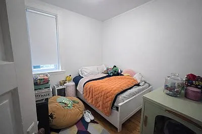 73 Longwood Ave #1R — Photo 4