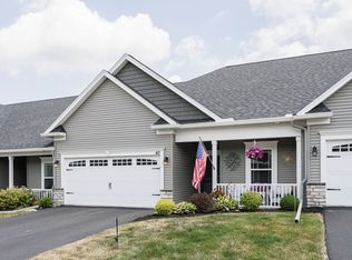 40 Cedar Cove Trl, Rochester, NY 14606