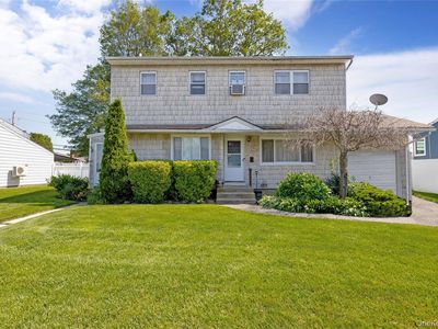 114 Washington Street, Farmingdale, NY, 11735