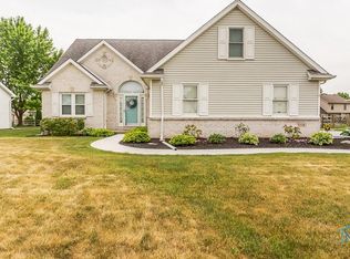 7759 Harvest Gold Dr, Holland, OH