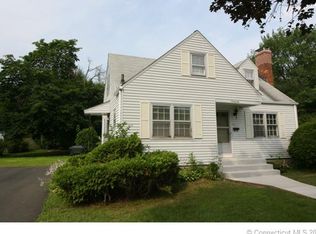92 Circle Dr, Windsor Locks, CT 06096