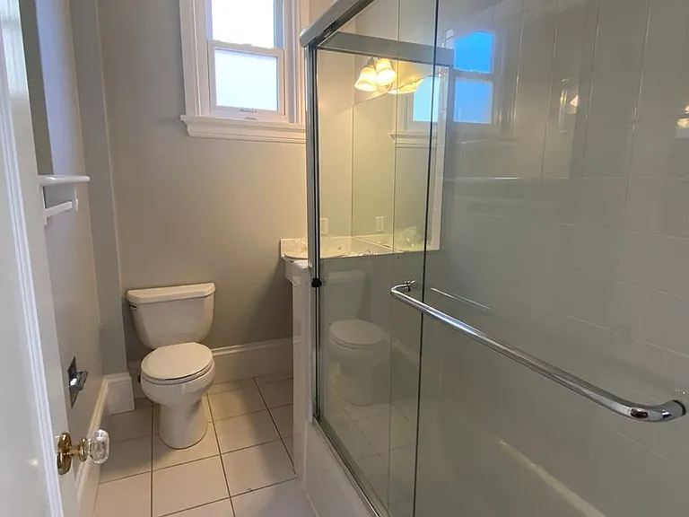 Union-Hyde Apts — Photo 14