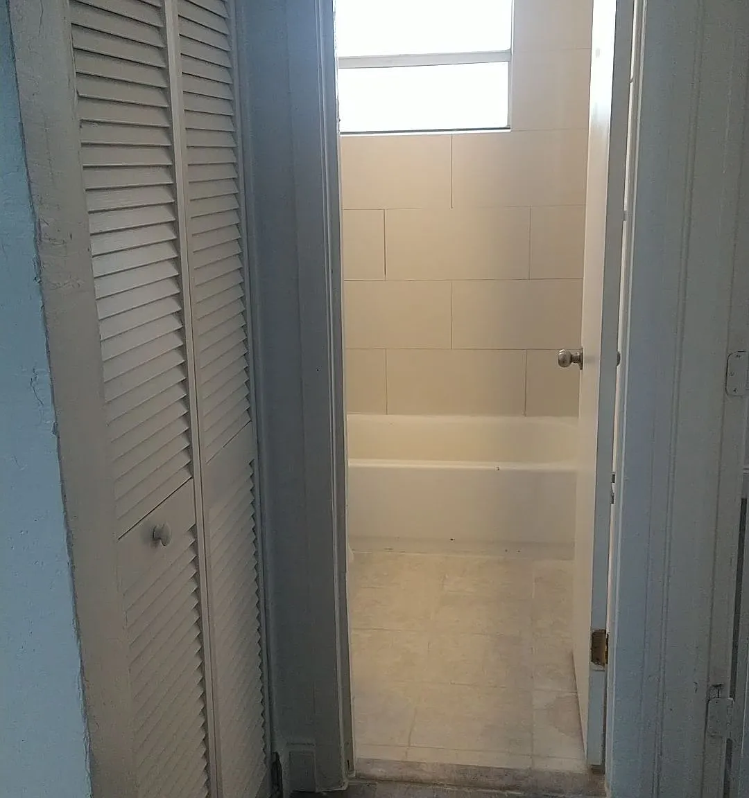 17030 SW 100th Ave — Photo 3