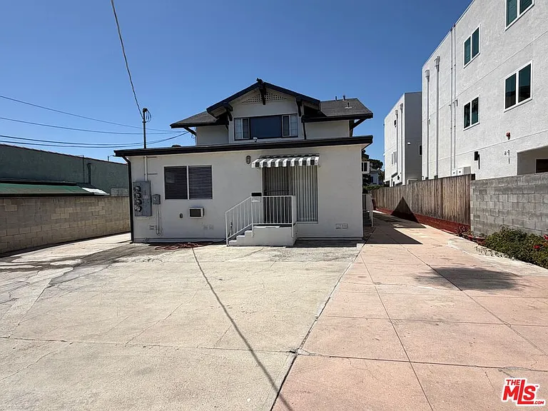 2240 Crenshaw Blvd #C — Photo 14