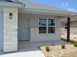 1826 Castroville Trl #B, Copperas Cove, TX 76522