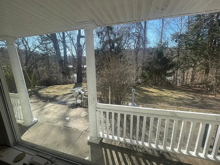 10 Becker Pl #5 — Photo 9